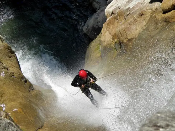Canyoning
