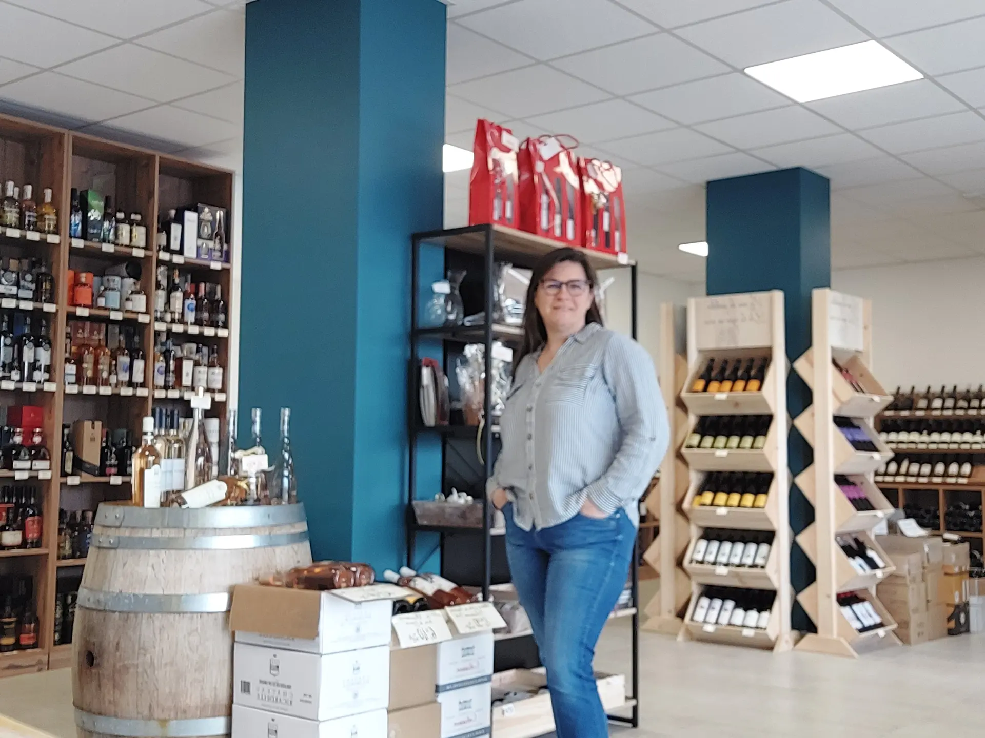 Sandrine Peignot dans sa cave