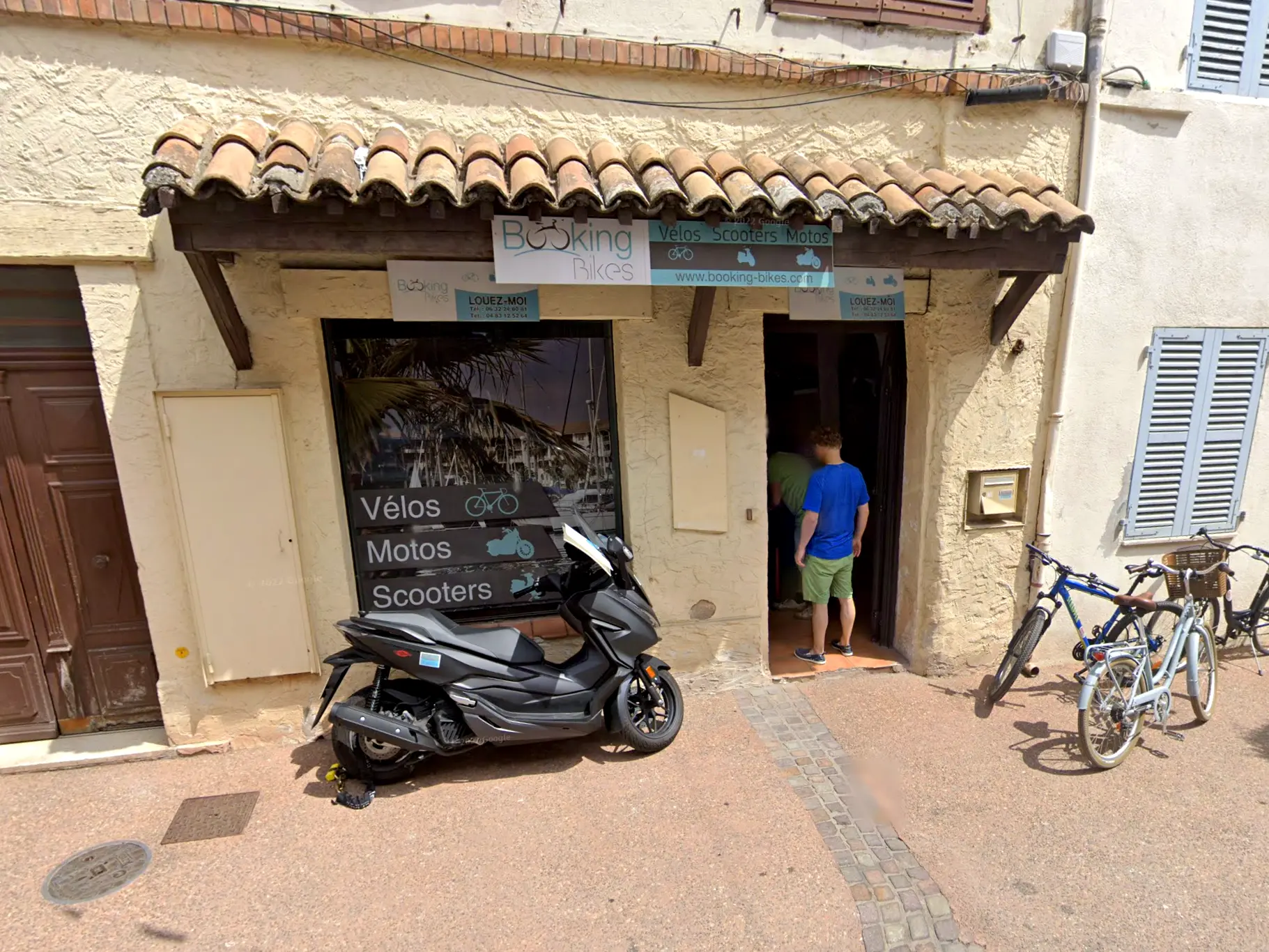 Booking bikes Fréjus