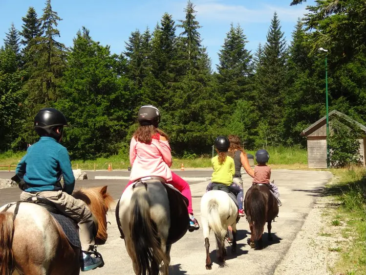 stage poney les écuries de corrençon