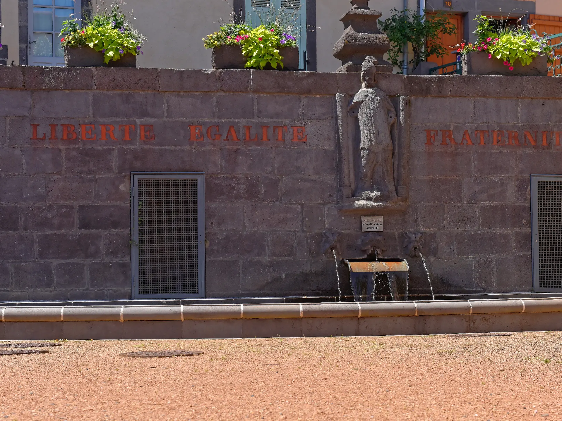 Fontaine Saint-Priest