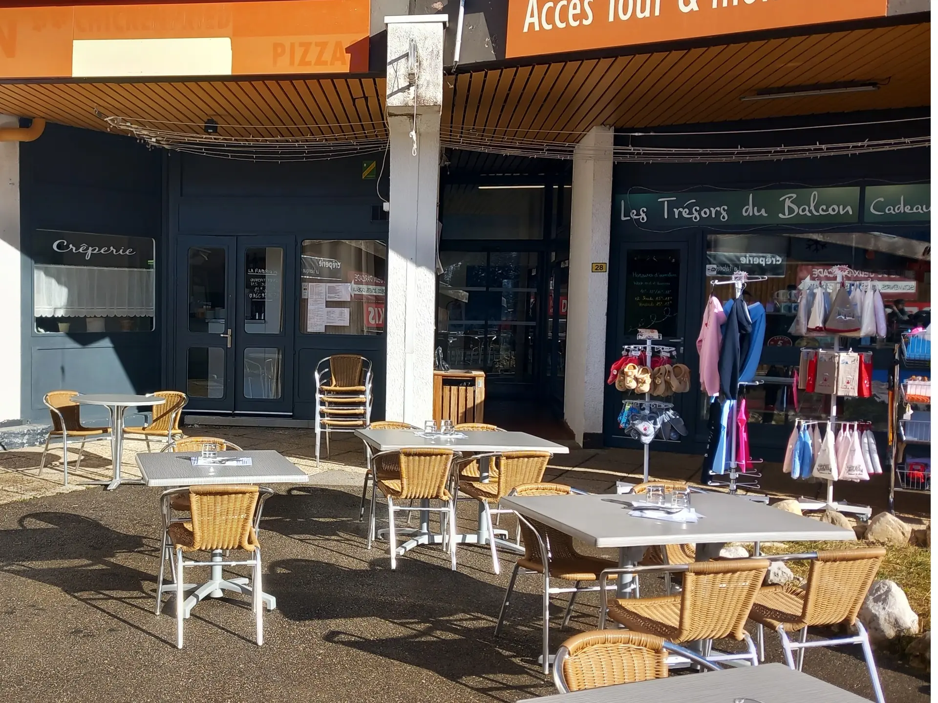 entrée, crêperie, la fabrique, balcon de villard