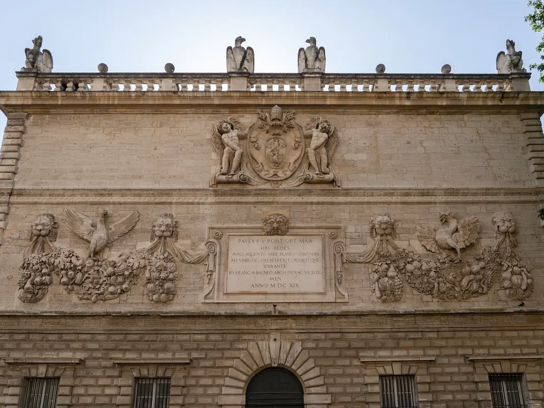 Façade de l'Hôtel des Monnaies