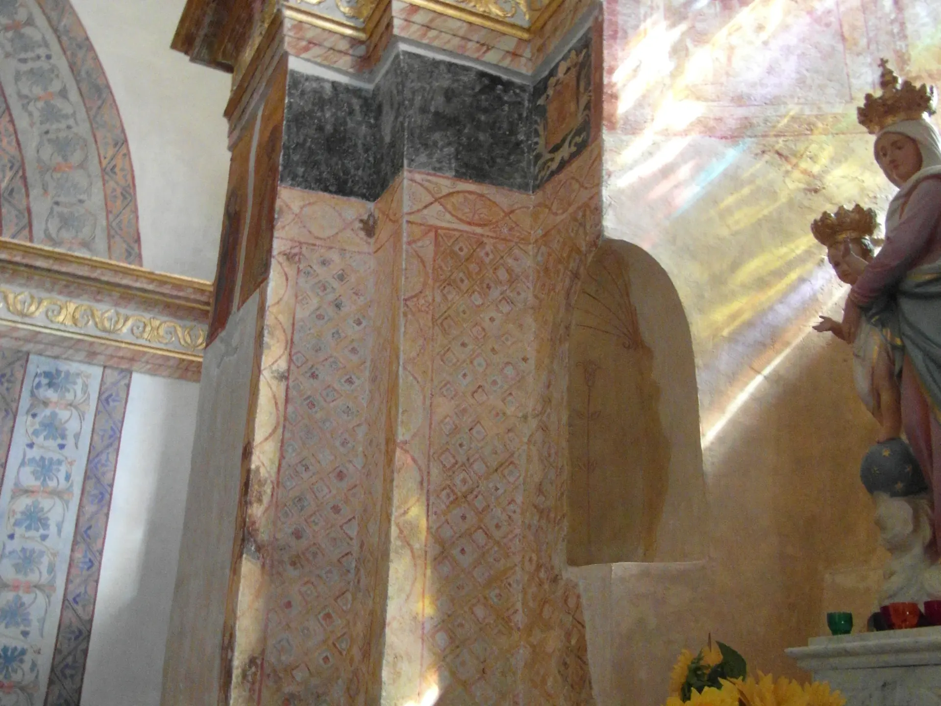 pilastre de l'église