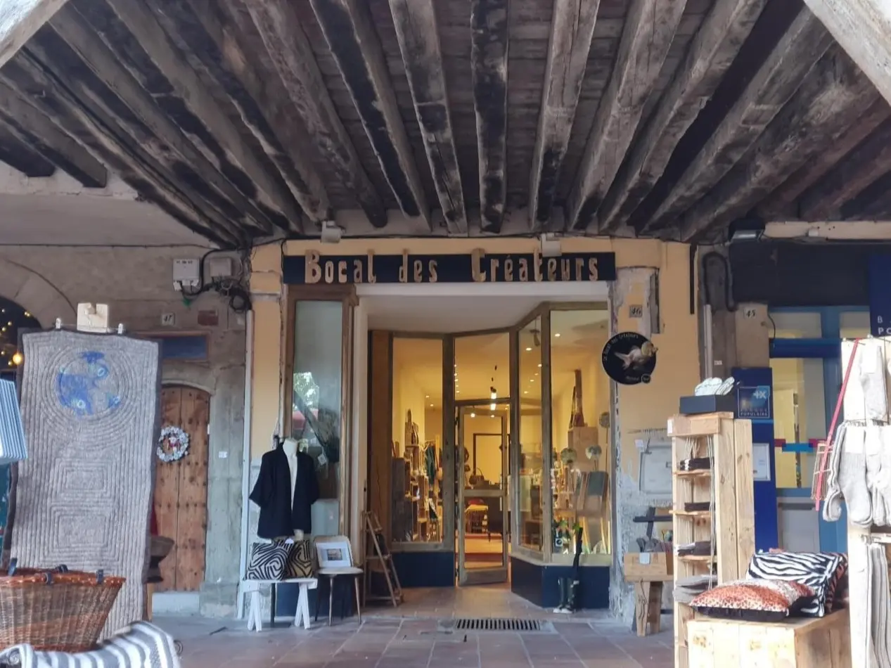 Boutique d'artisanat local