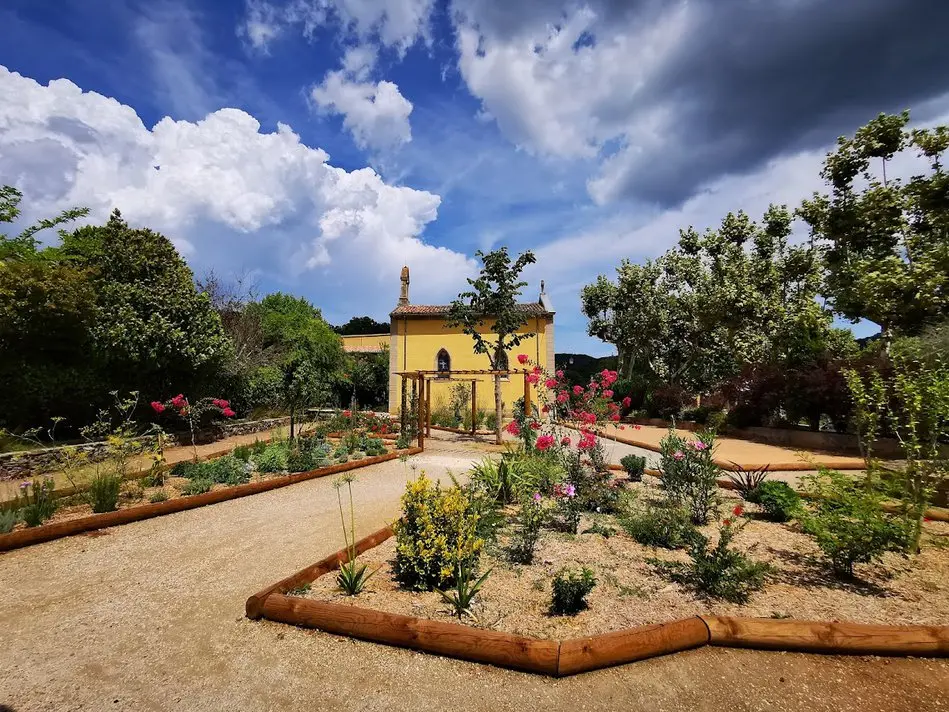 Jardin de la chapelle Notre-Dame de pitié et des sept douleurs