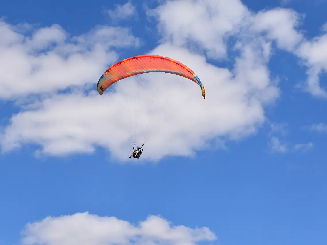 Parapente en biplace_Christophe Cardaire