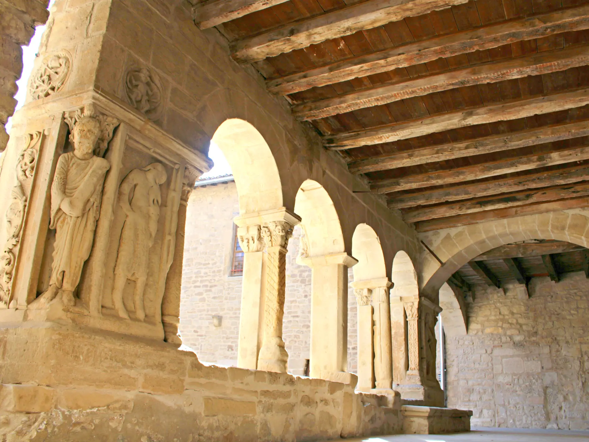 Cloître de la collégiale