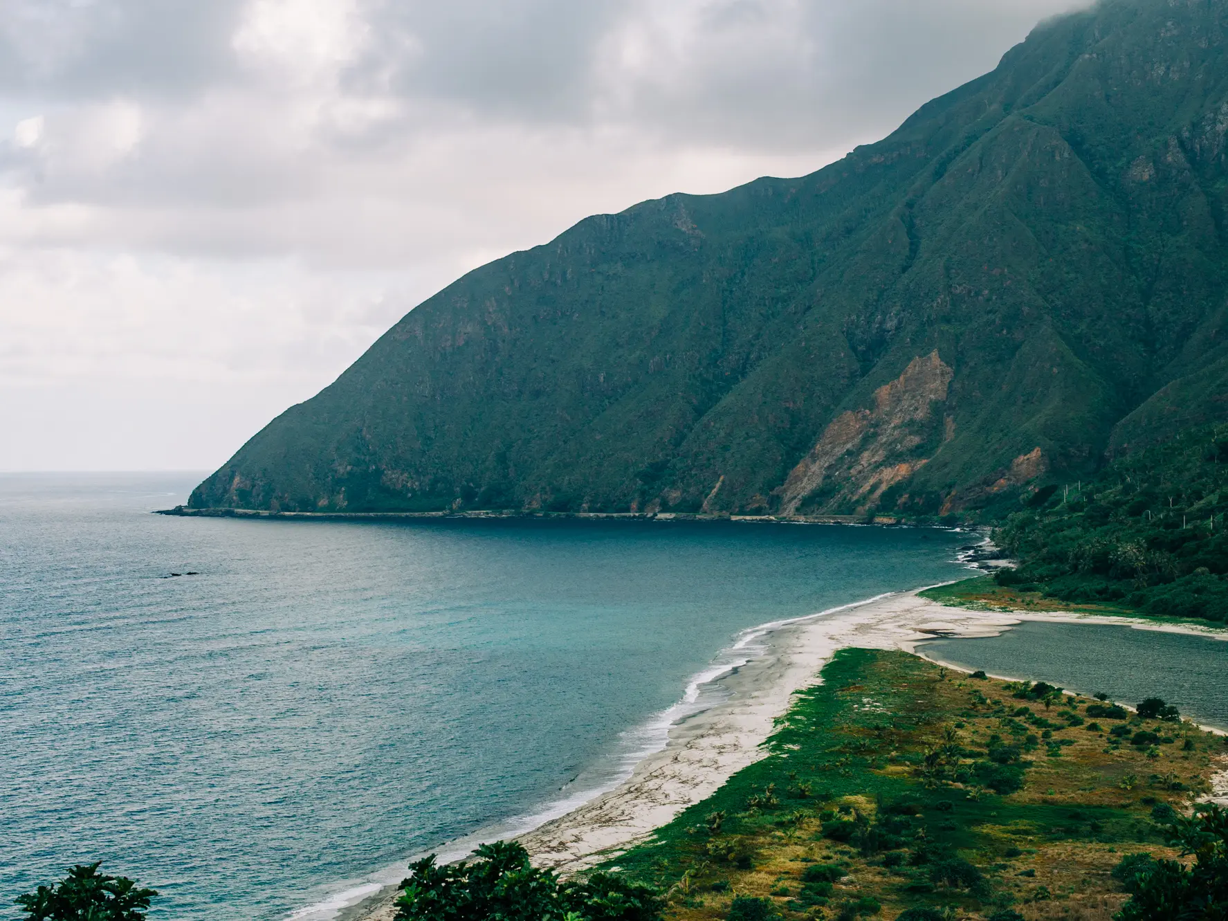 bac, ouaième, hienghène, côte océanienne, paysage