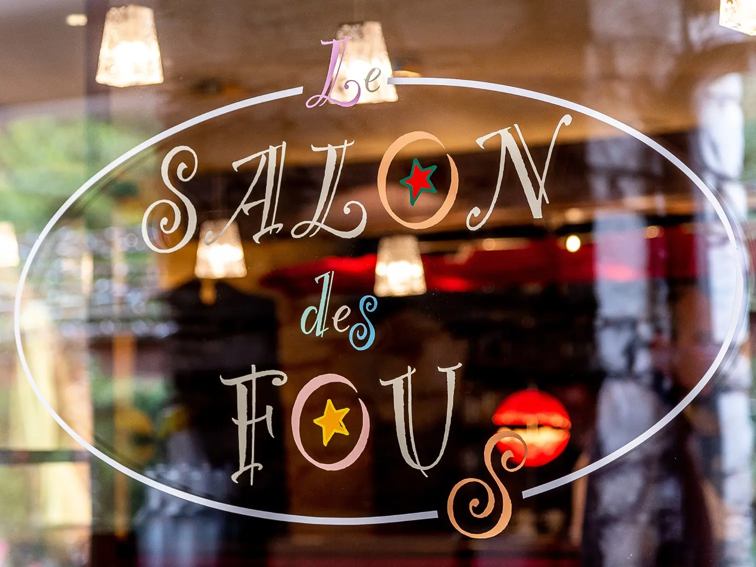 Le Salon des Fous-Vitrine_Val d'Isère
