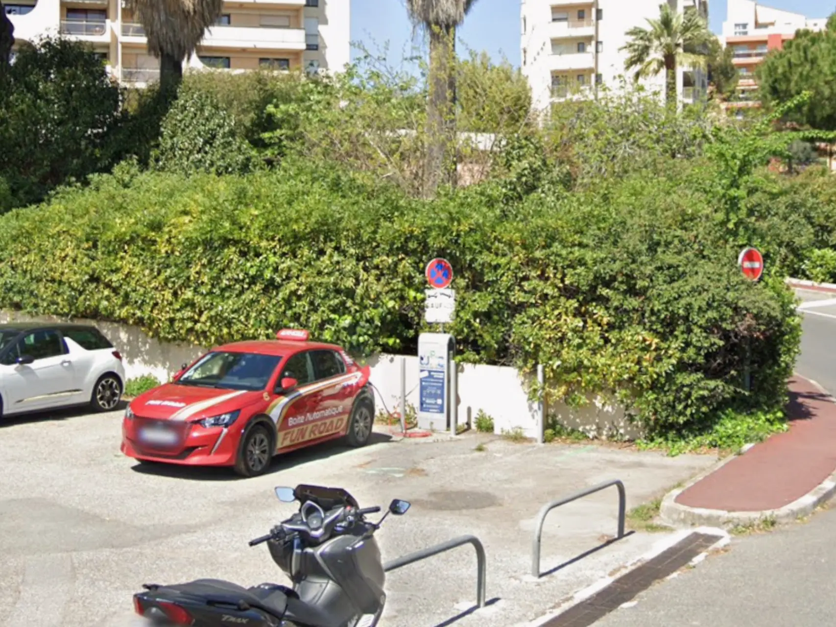 Borne de recharge véhicules électriques Parking Buffon_Le Cannet