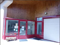 L'entrée de la charcuterie