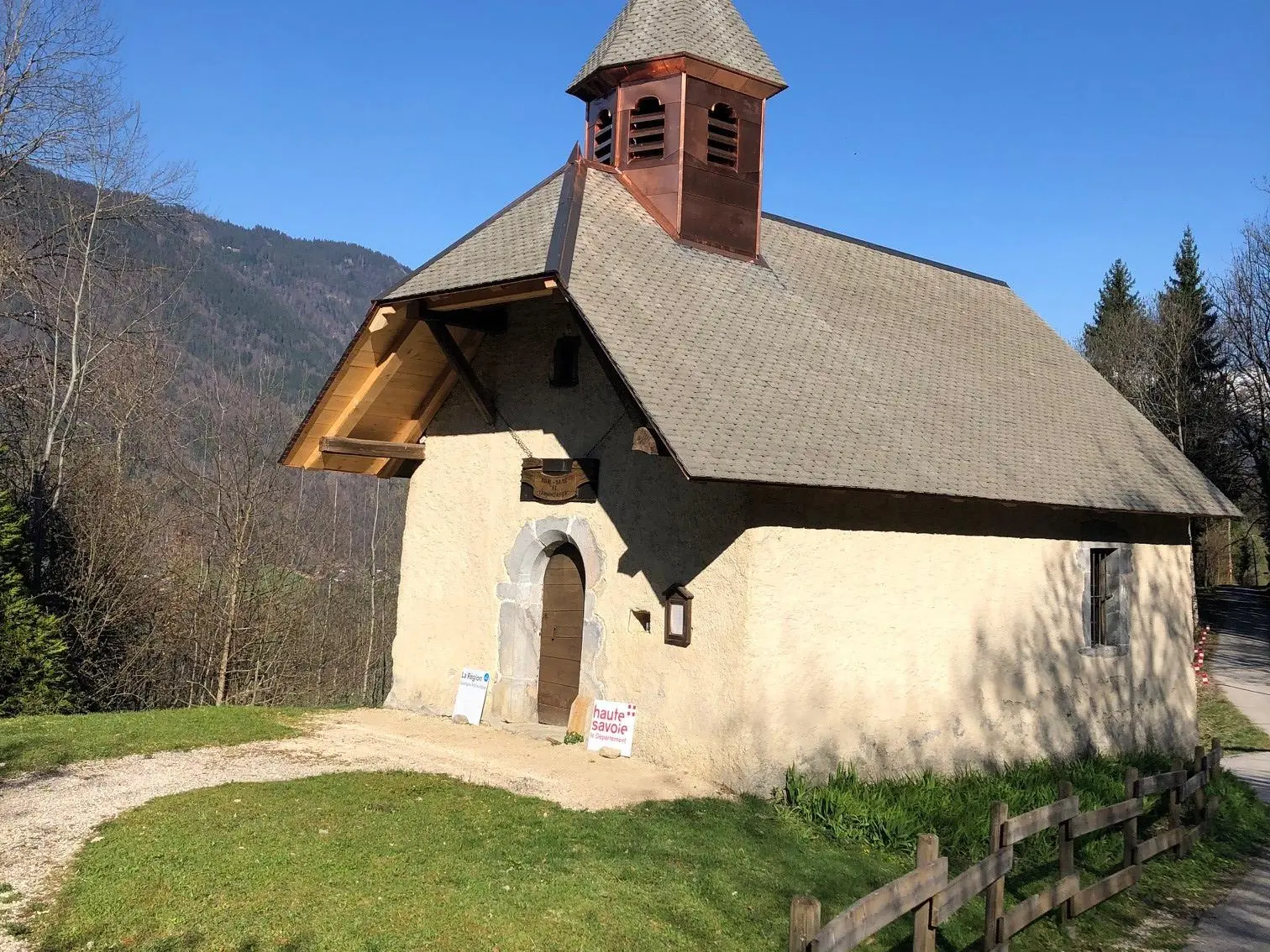 Chapelle Nicodex à La Rivière Enverse