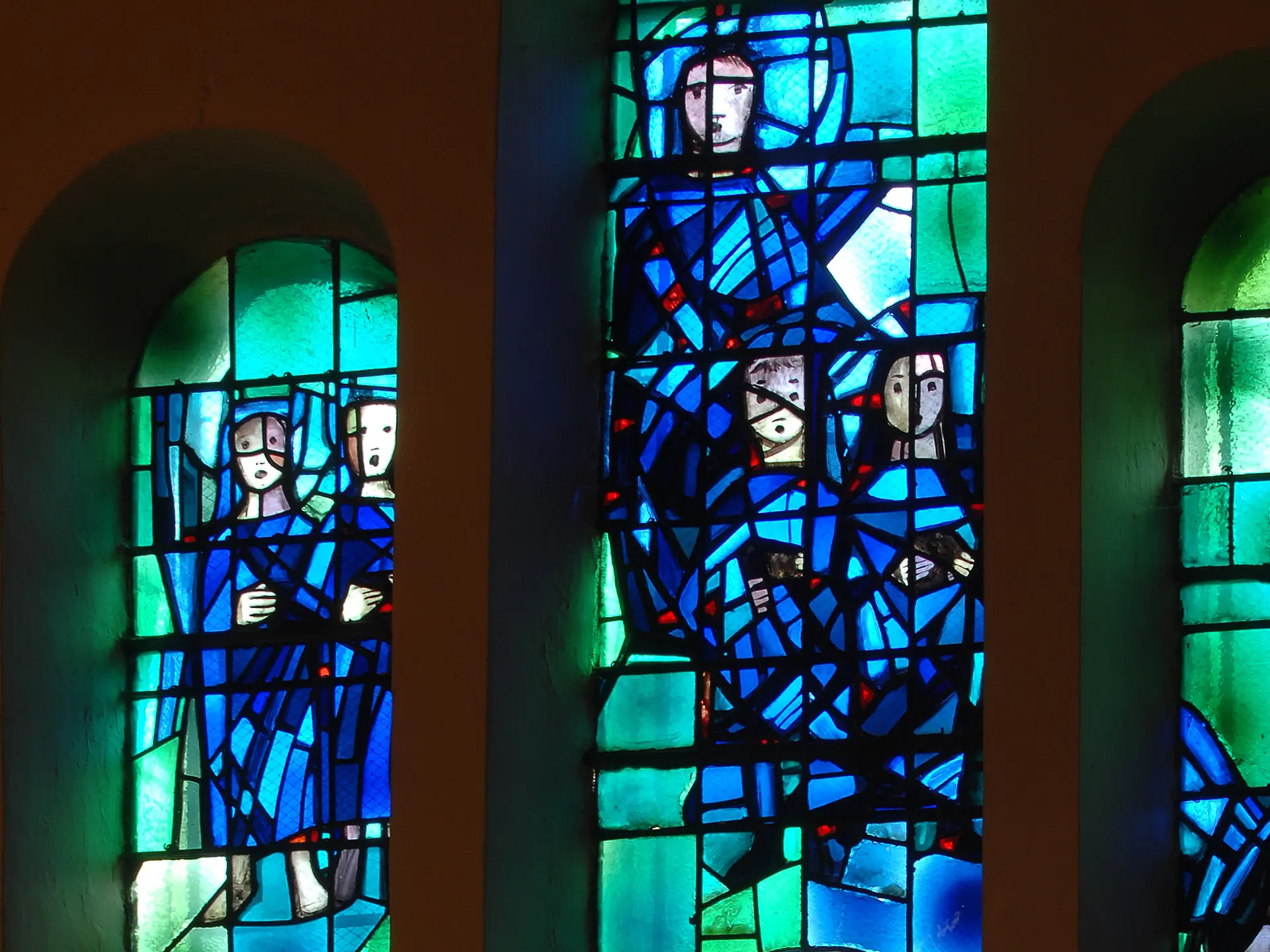 Photo d'un vitrail du musée