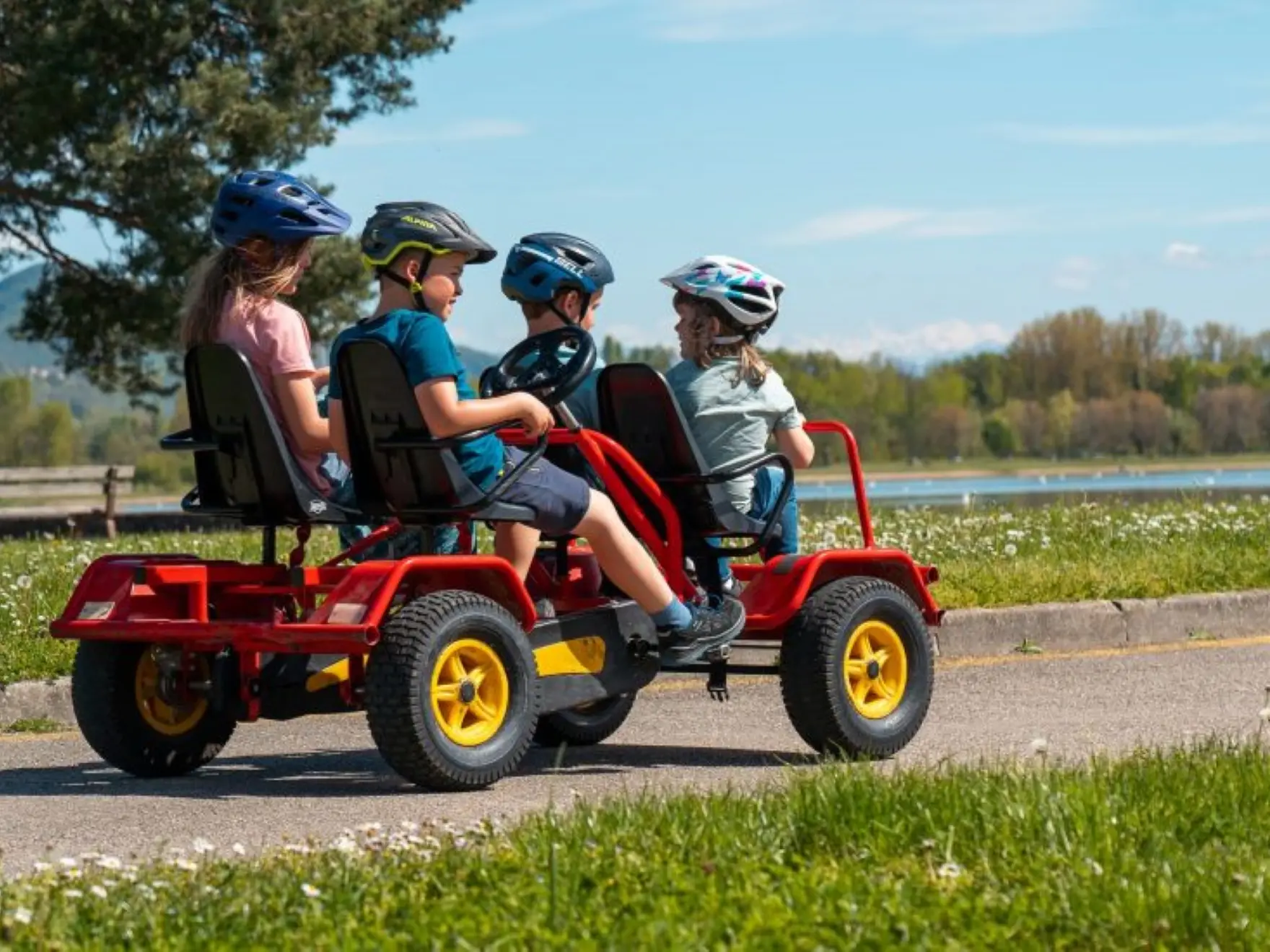 Kart à pédales - à la base de loisirs de la Vallée Bleue - Montalieu-Vercieu - Balcons du Dauphiné - Nord-Isère - à moins d'une heure de Lyon