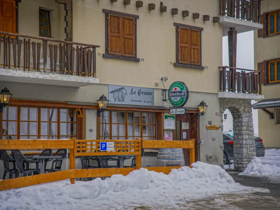 Extérieur Restaurant le Grenier