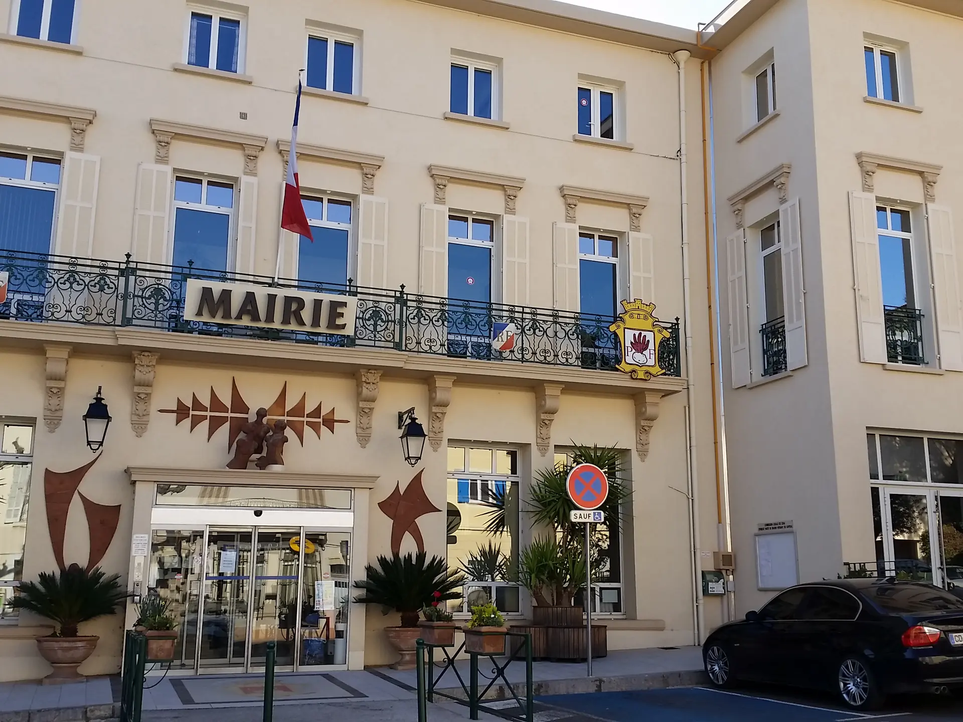 Mairie de Pierrefeu-du-Var