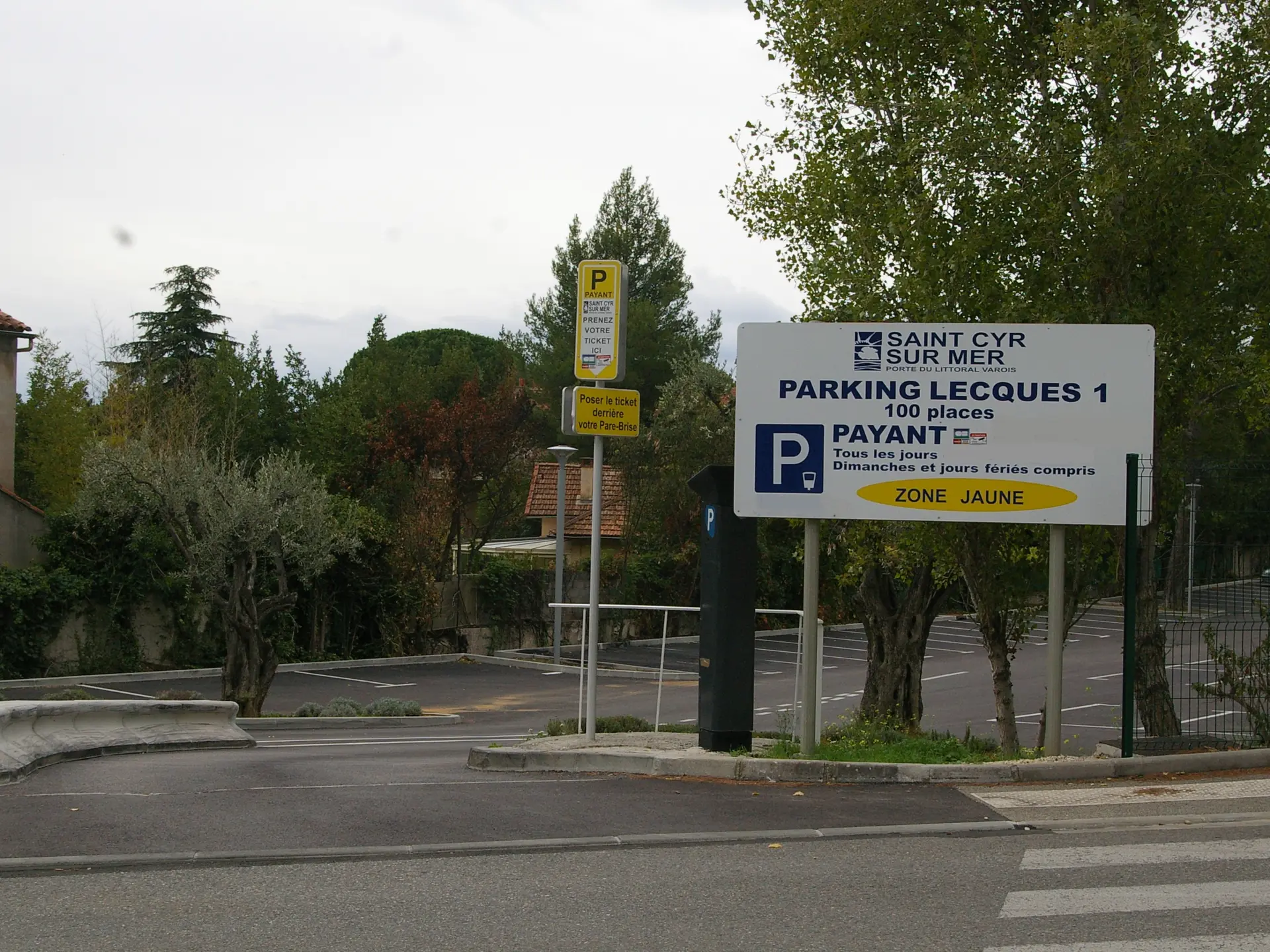 Parking Lecques 1