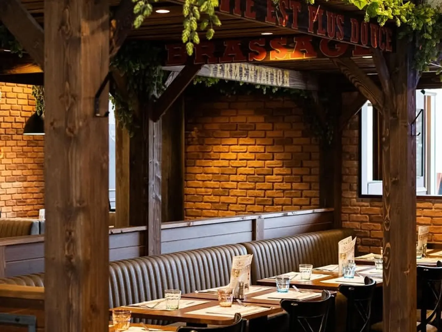 Salle du restaurant Chez le Brasseur