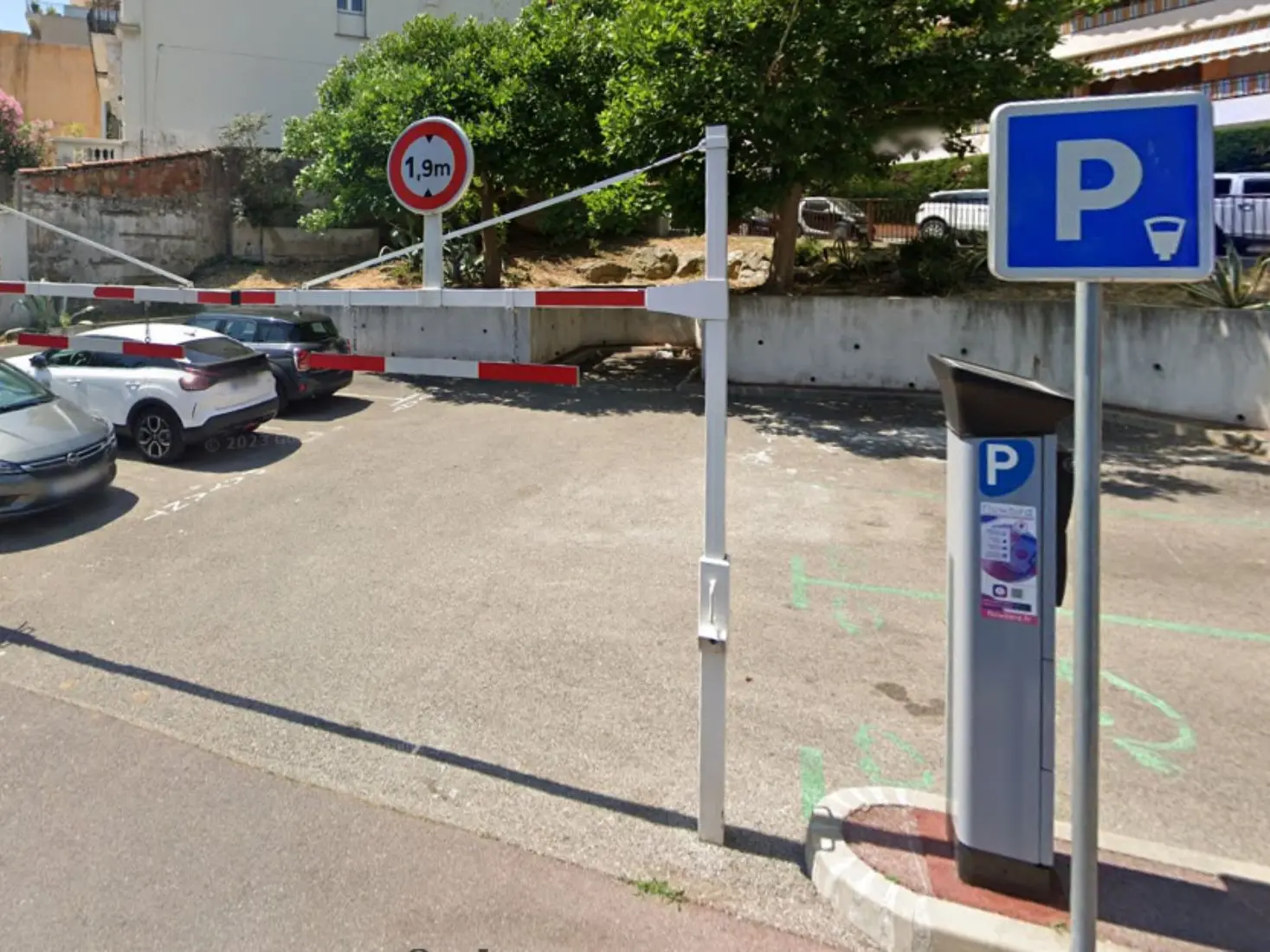 Parking Grignan