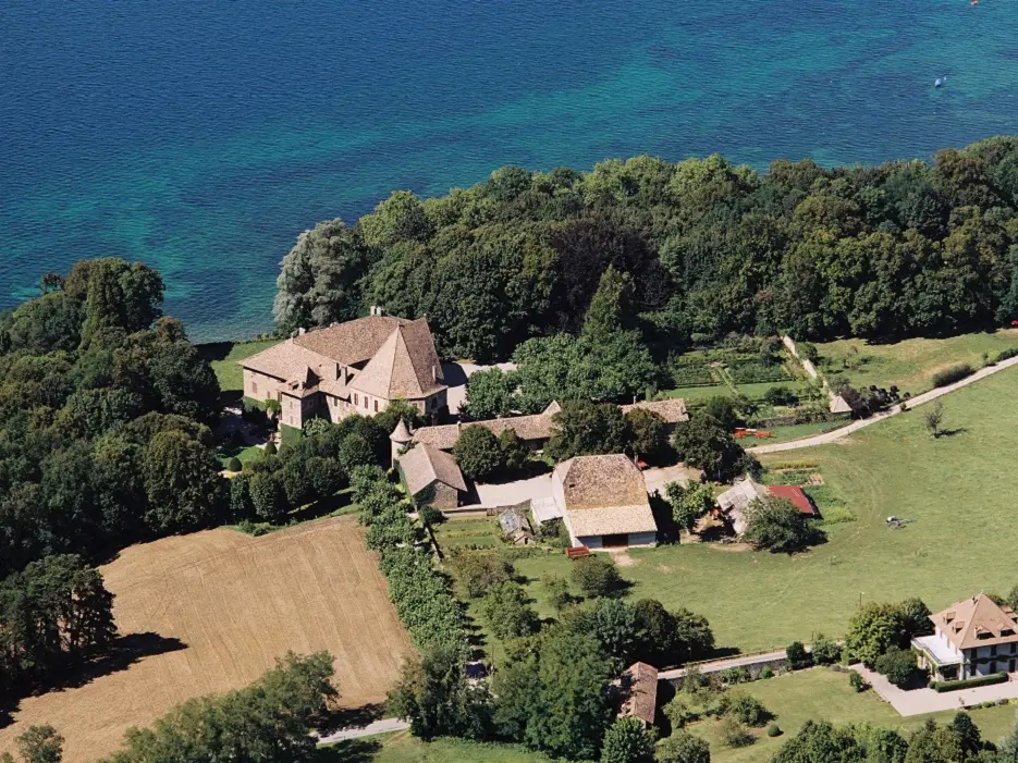 Château de Beauregard vu du ciel