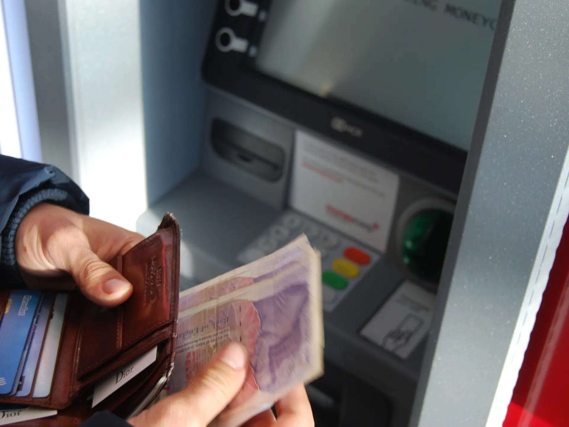 Distributeur banque Laydernier