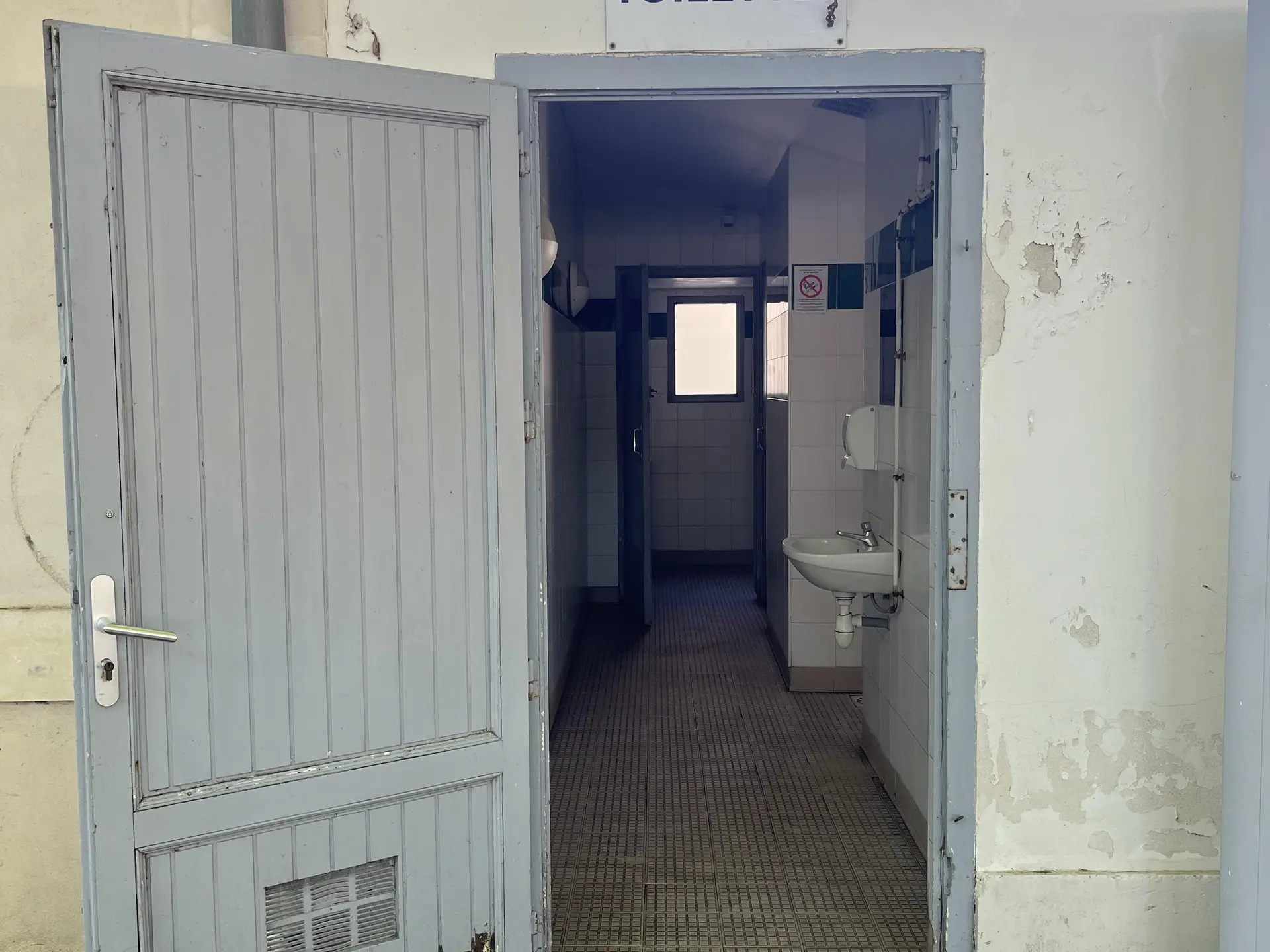 Image des toilettes place de la république