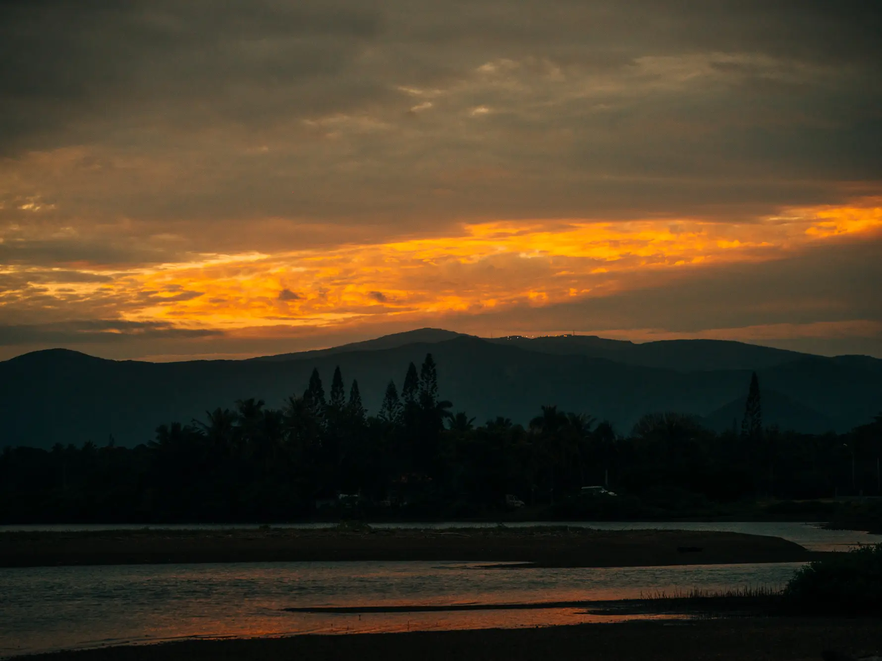 plage, coucher de soleil