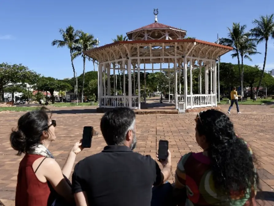 Parcours urbain et culturel au centre-ville avec l'appli Grall