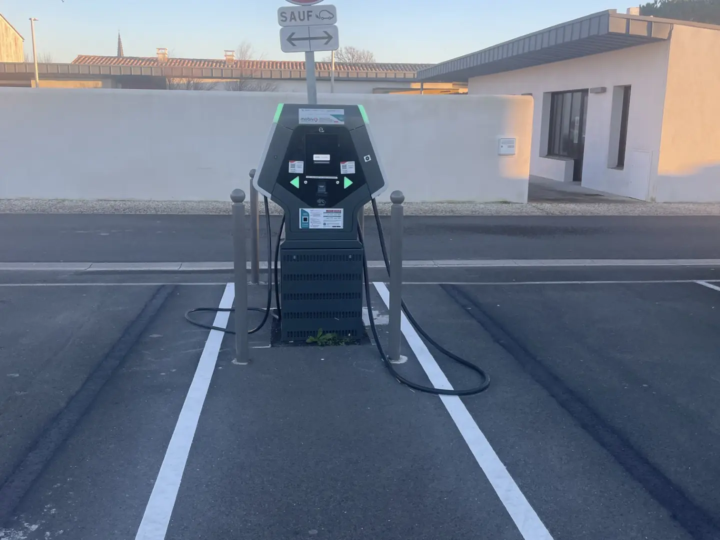 Punto de recarga para coches eléctricos