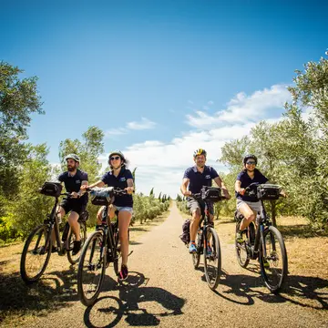 REVE DE VELO TRAVEL Mauguio Montpellier Tourism