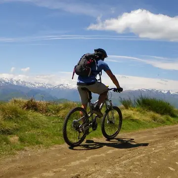 VTT avec le Bureau des Guides des Pyrenees Ariegeoises Ecole MCF Moniteur Cycliste Francais Ax les Thermes Office de Tourisme des Pyrenees Ariegeoises