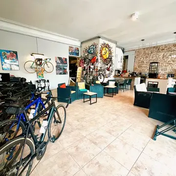 Pit Stop La Turbie Bikeshop Coffee La Turbie Menton Riviera Merveilles Tourist Office