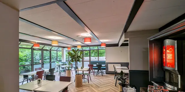 B&B Hôtel Niort Sud Venise Verte