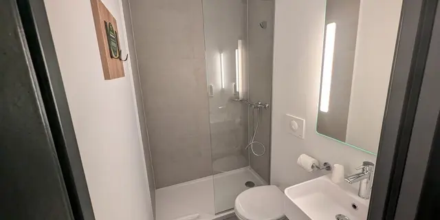 B&B Hôtel Niort Sud Venise Verte