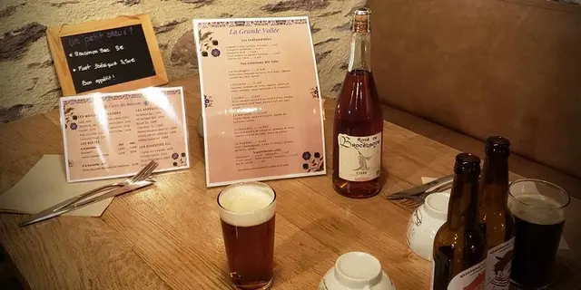 lagrandevallée_creperie_Tréhorenteuc_DestinationBroceliande