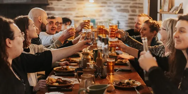 soirée_contée_banquet_AubergeValsansretour_Trehorenteuc_DestinationBroceliande
