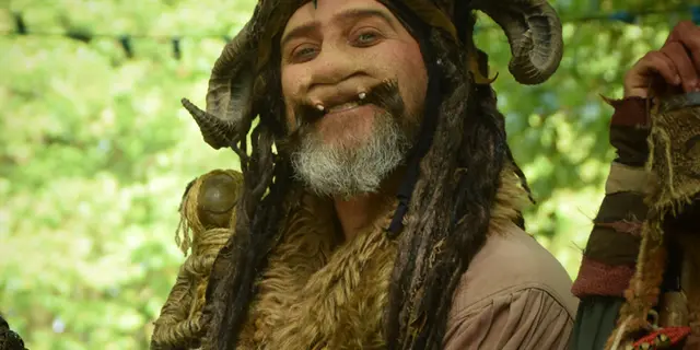 Cie-Lukta_festival_pendragon_medievales_Broceliande_Centre_Arthurien_Comper