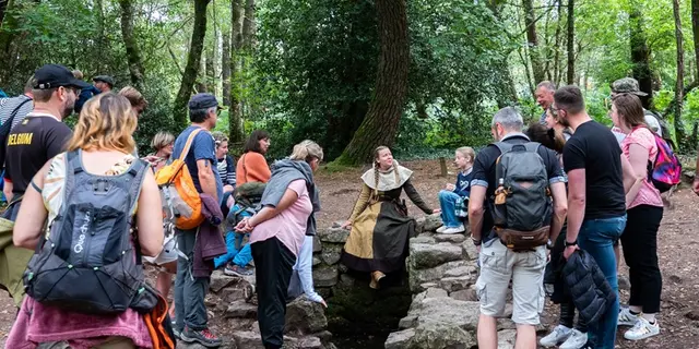PaulineD_balade-contée_fontaine-barenton_DestinationBrocéliande