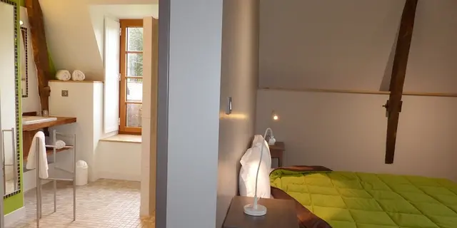 7Domaine des Hayes_Maxent_Appartement_chambre2