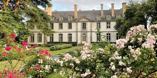 balade botanique - Château de Loyat - Vue des rosiers - Morbihan