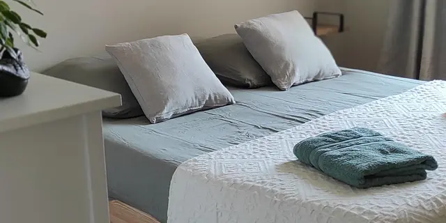 1000023053