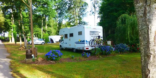 18-camping-car_caravanes_camping_d_aleth-2023
