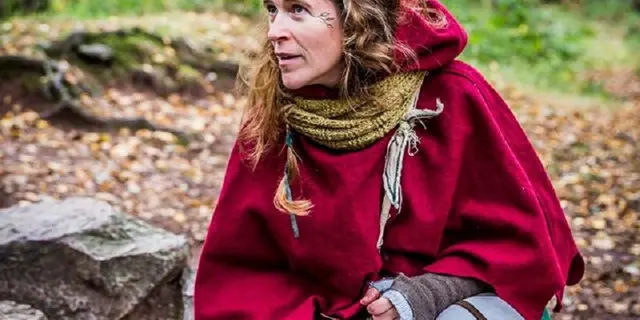 PetitsPas_conteuse_festival_Abor_Essence_Mohon_Destination_Broceliande
