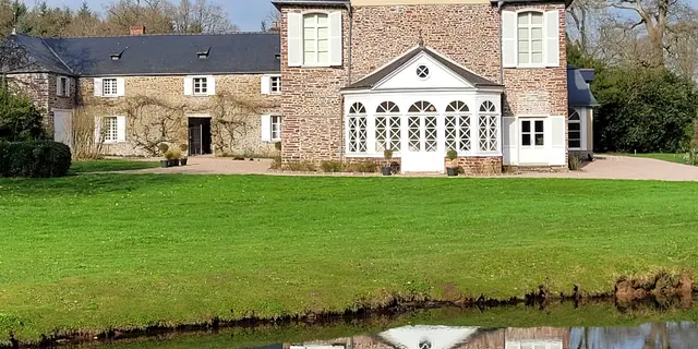 Domaine des Longrais_St Thurial_extérieur