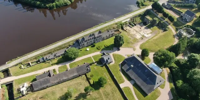 205906A8DBAA4B09B35D369544601B67