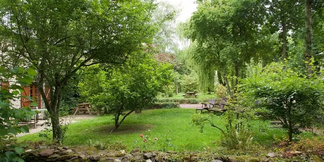 22_13_11325_Broceliande.guide_JardinClosPenguily