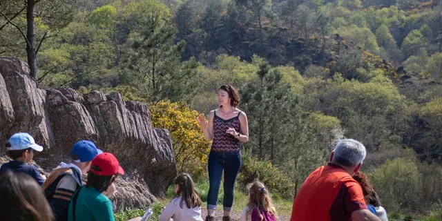 Balade-contée_Val-sans-retour_Brocéliande_les-escapades-de-Julie_Tréhorenteuc