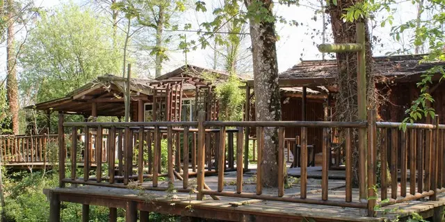 24-chalet_appaloosa_camping_d_aleth