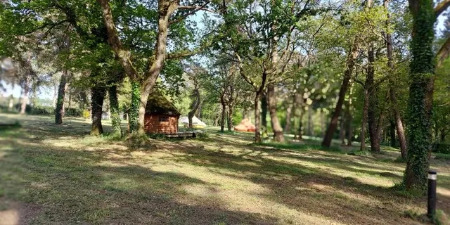 25_12_31_CampingBroceliande_Camping